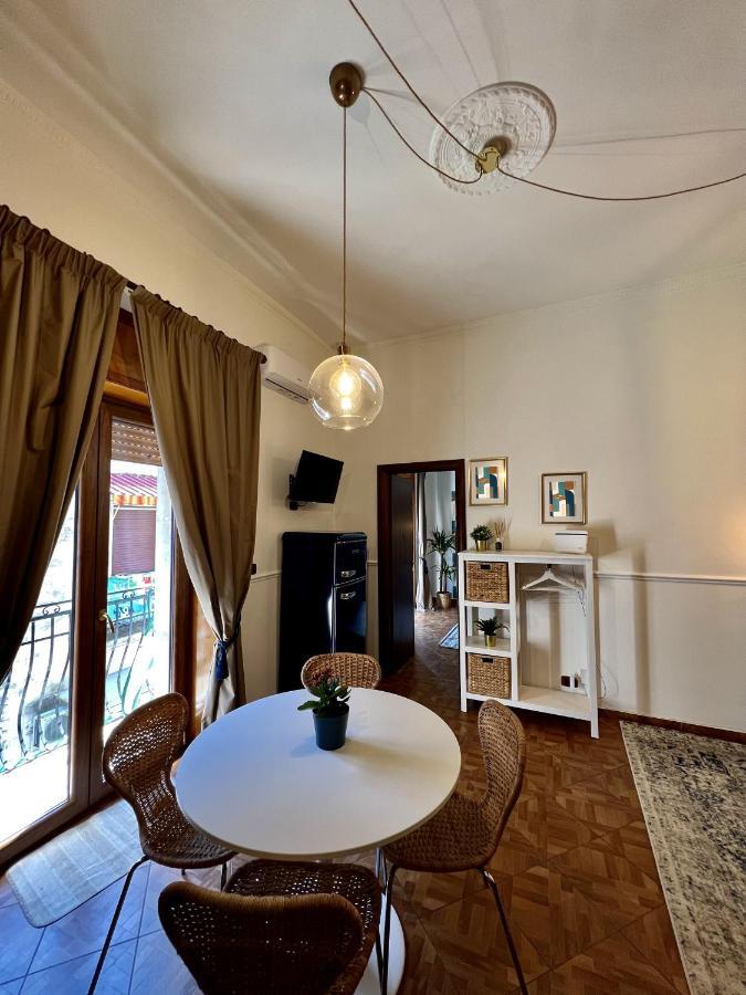 Appartamento Nel Cuore Di Napoli - Apartment In The Heart Of Napoli Dış mekan fotoğraf